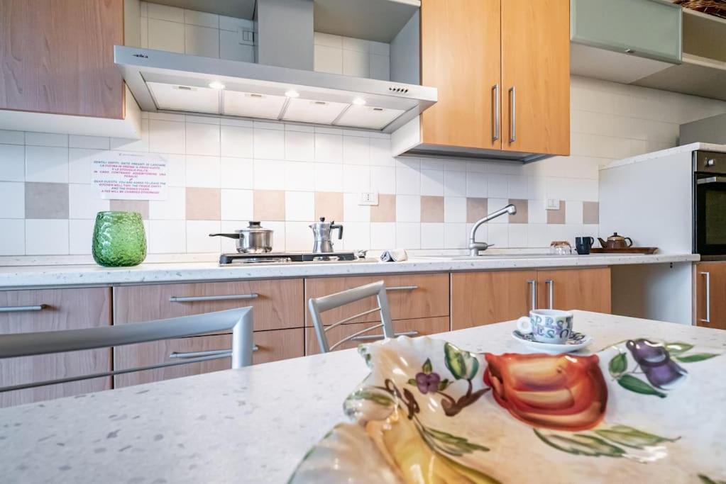 Broletto Park Apartment - Affitti Brevi Italia Lecco Exterior foto