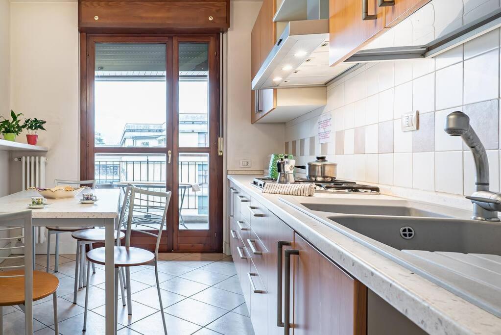 Broletto Park Apartment - Affitti Brevi Italia Lecco Exterior foto